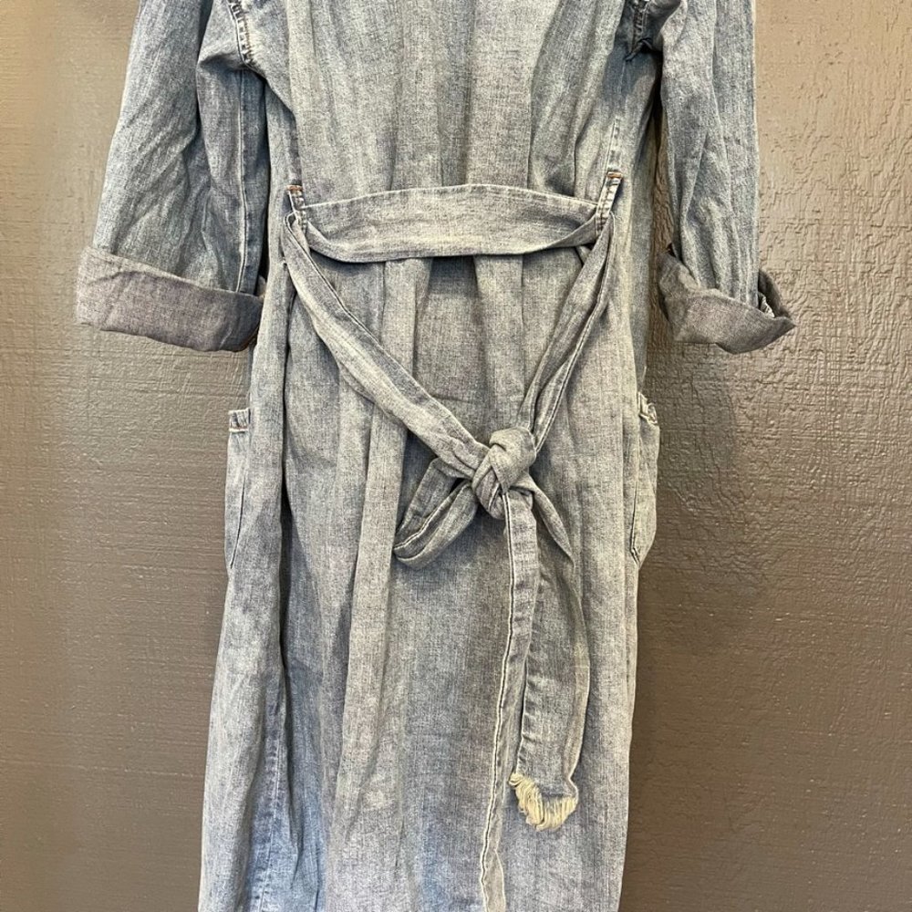 ROCKY CHAMBRAY ROBE - Picture 4 of 10